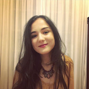 Meet your Posher, Emna